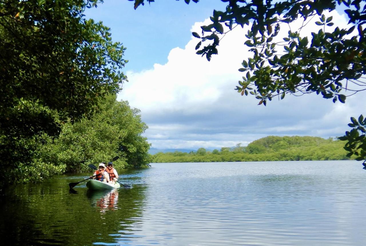 Eden Jungle Lodge Bocas Town Exterior foto